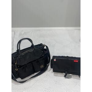 Skip Hop Chelsea Black Diaper Bag – Stylish, Spacious & Functional